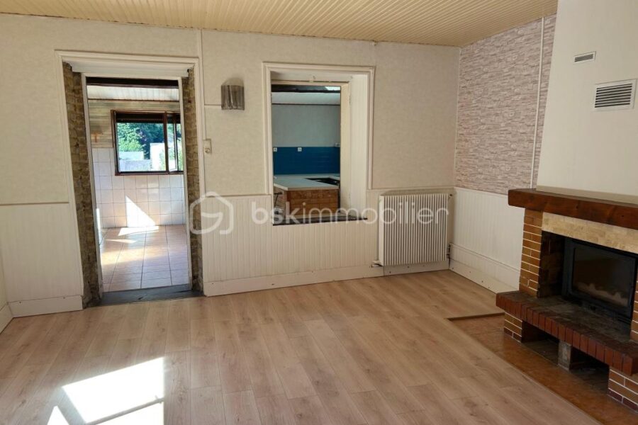 Maison à vendre à Montherme