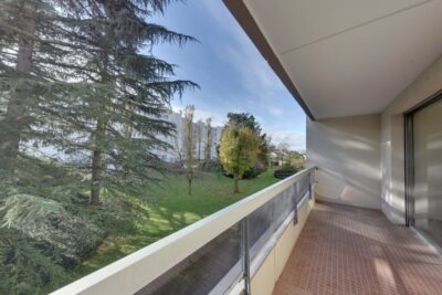 EXCLUSIVITE – Métro Cuire – 43 rue Pasteur – T1 avec balcon de 10m² – 1 pièce – NR chambres – 25 m²