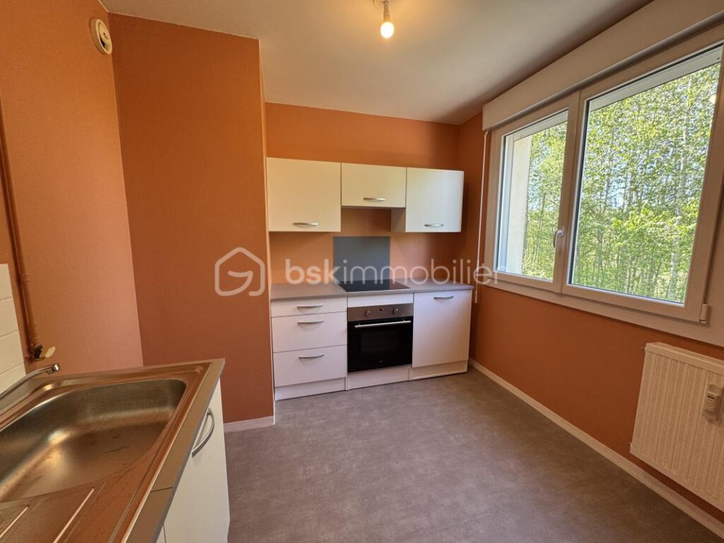 BAR-SUR-SEINE – T2 43,97 m² REFAIT À NEUF – Belle affaire pour y vivre OU investir – 2 pièces – 1 chambre – 43 m²
