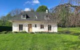 PAVILLON SUR SOUS SOL COMPLET – 8 pièces – 4 chambres – 178 m²