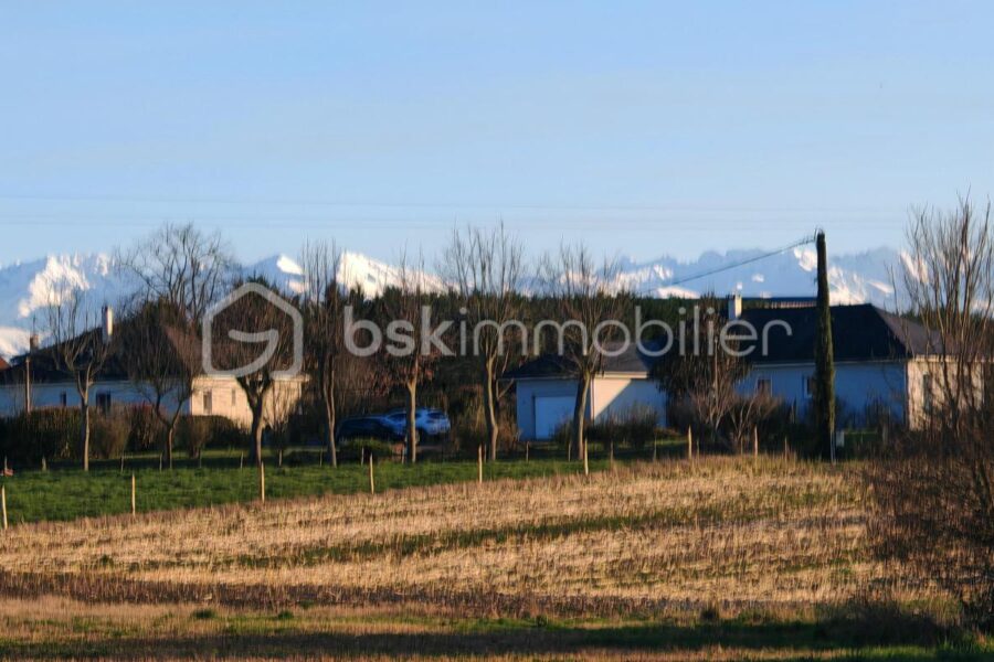 Terrain à vendre à Lombia