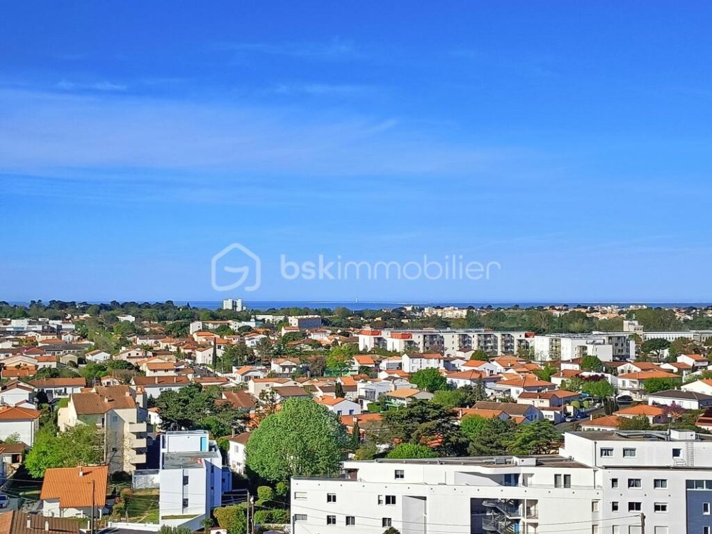 ROYAN – Lumineux 2/3 pièces avec aperçu sur l’océan – 2 pièces – 1 chambre – 67 m²