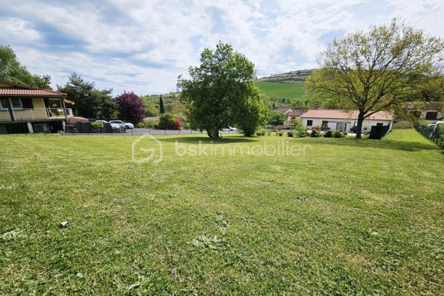 Terrain à vendre à Champeix