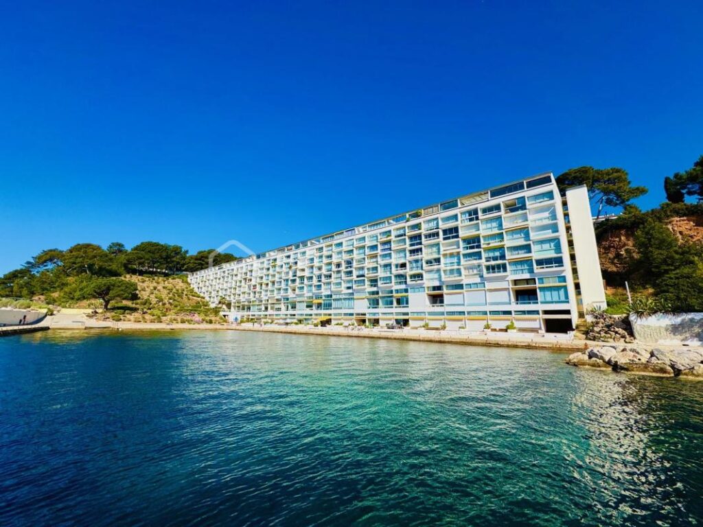 Appartement d’exception – Vue mer panoramique – 1 pièce – 1 chambre – 41 m²