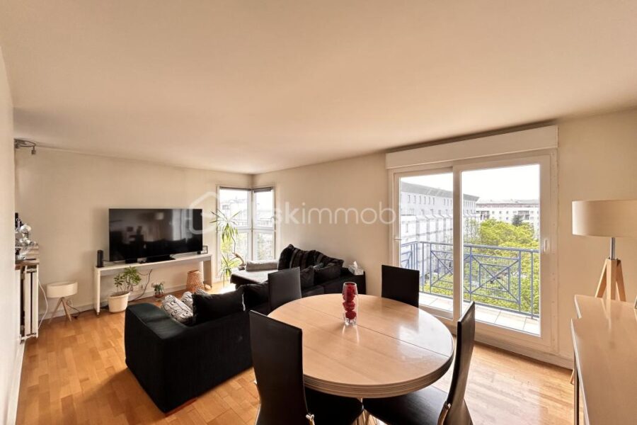 Appartement à vendre à Creteil — Vue sur la ville — photo 2