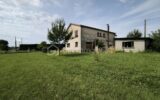 Maison avec vue panoramique sur la campagne gardoise – 4 chambres, dépendances et grand terrain arboré – 5 pièces – 4 chambres – 105 m²