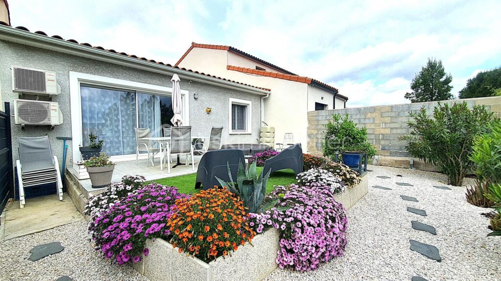 MAISON DEUX FACES – PLAIN PIED – DEUX CHAMBRES – GARAGE – TERRAIN – 3 pièces – 2 chambres – 71 m²
