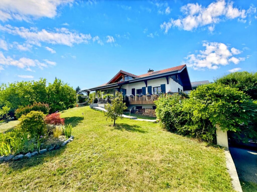 VILLA FAMILIALE D&rsquo;ARCHITECTE – VUE PANORAMIQUE – EPAGNY METZ-TESSY – 6 pièces – 4 chambres – 167 m²