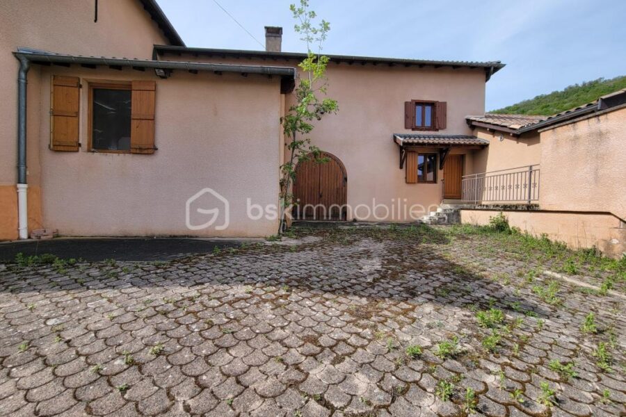 Maison à vendre à Le perreon