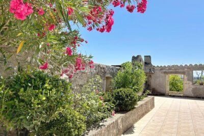 Maison à saisir – 4 pièces – 1 chambre – 85 m²