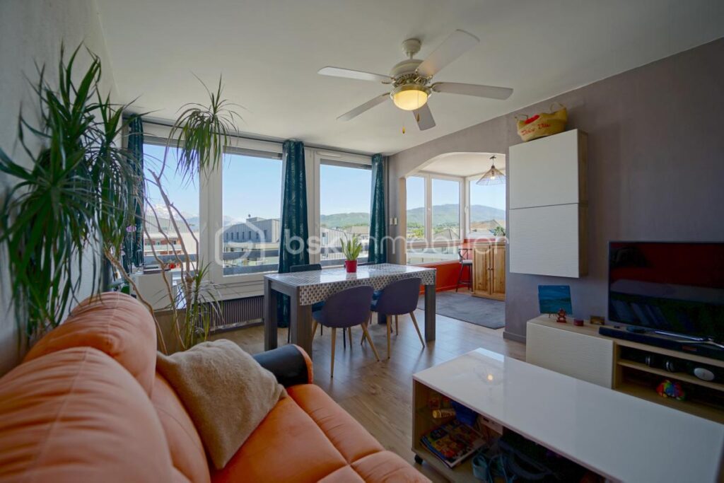 T3 lumineux avec vue montagnes – Centre Meythet (Annecy) – 3 pièces – 2 chambres – 68 m²