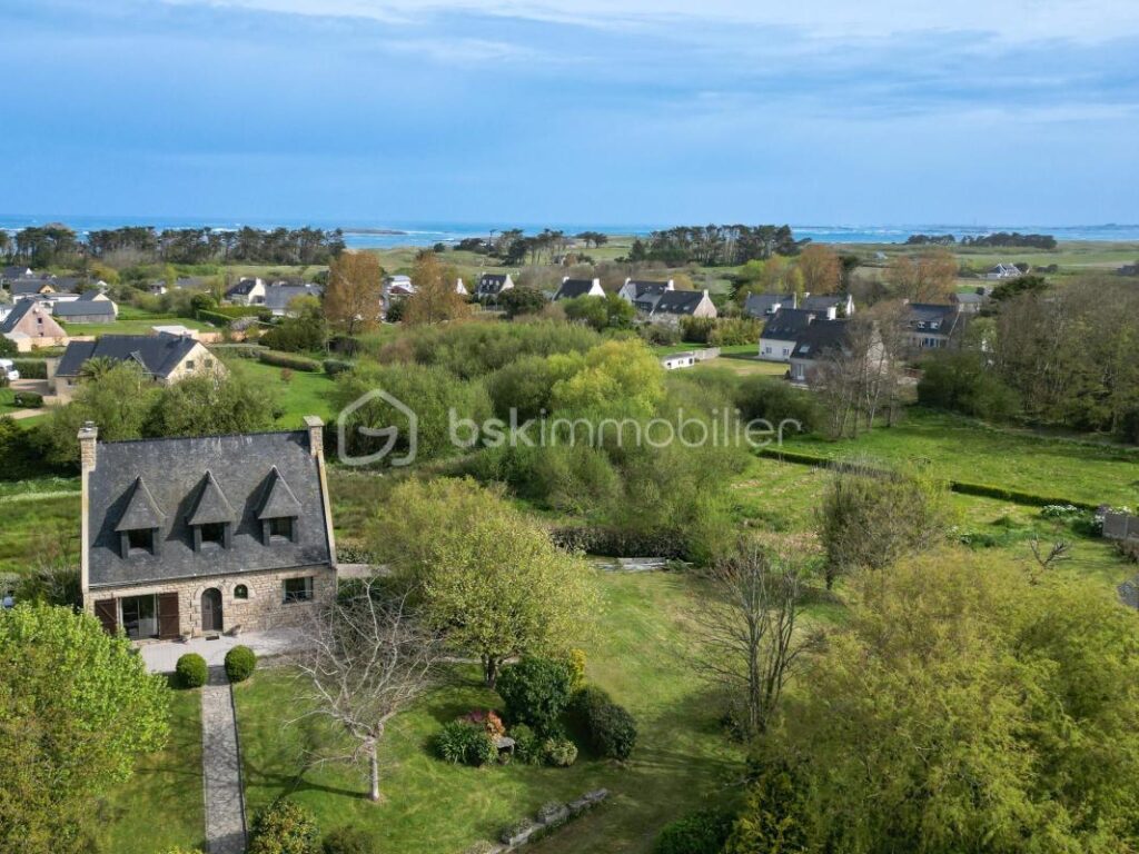 La Flosque : superbe potentiel niché dans un écrin de verdure – 5 pièces – 3 chambres – 119 m²