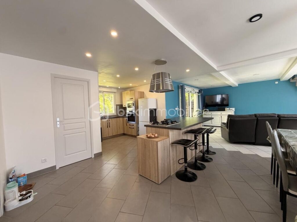 Maison de 122m² 3 chambres à 10 min des premières plages – 4 pièces – 3 chambres – 122 m²