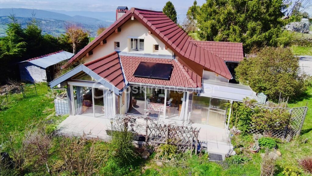 ✨ Saint Sixt – Maison familiale T6 rénovée avec vue montagnes, terrain de 1 262 m² ✨ – 6 pièces – 3 chambres – 128 m²