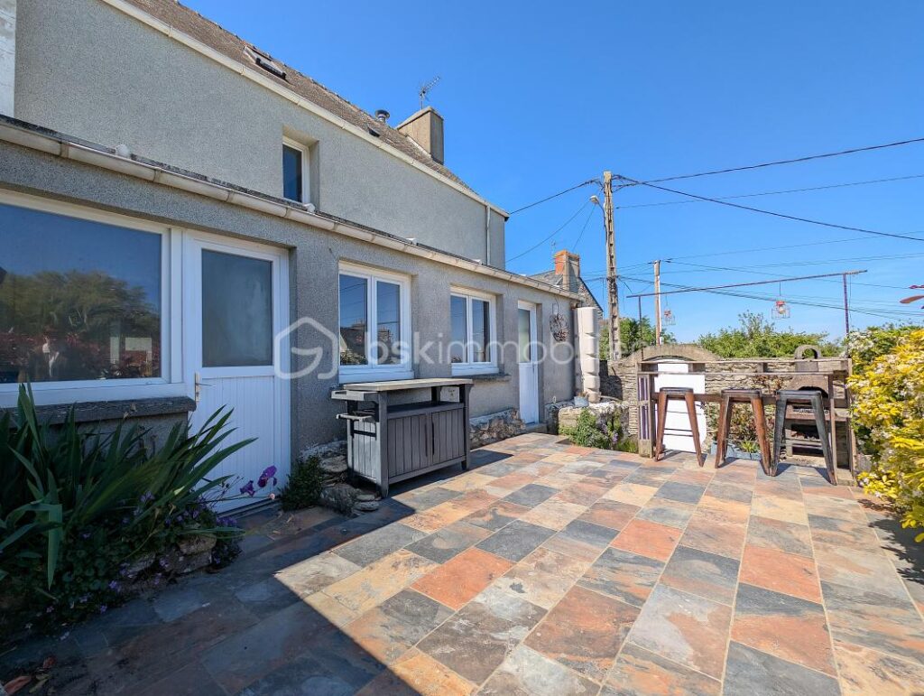 MAISON AVEC VUE MER – 119m² ENV. – 3 CHAMBRES – 5 pièces – 3 chambres – 118 m²