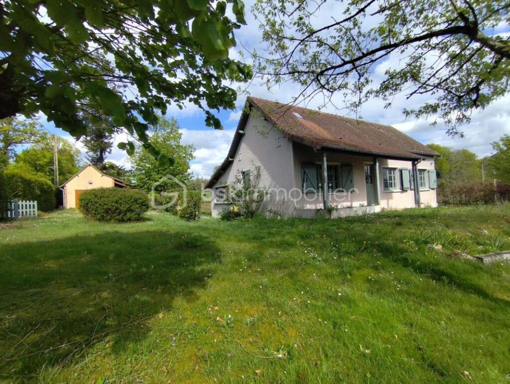 Maison de charme dans le Perche — terrain 9 700 m² – 4 pièces – 2 chambres – 90 m²