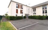 AGREABLE APPARTEMENT TRAVERSANT ET LUMINEUX ( 3 pieces 53 m² ) AVEC PLACE DE PARKING PRIVATIVE – 3 pièces – 2 chambres – 53 m²