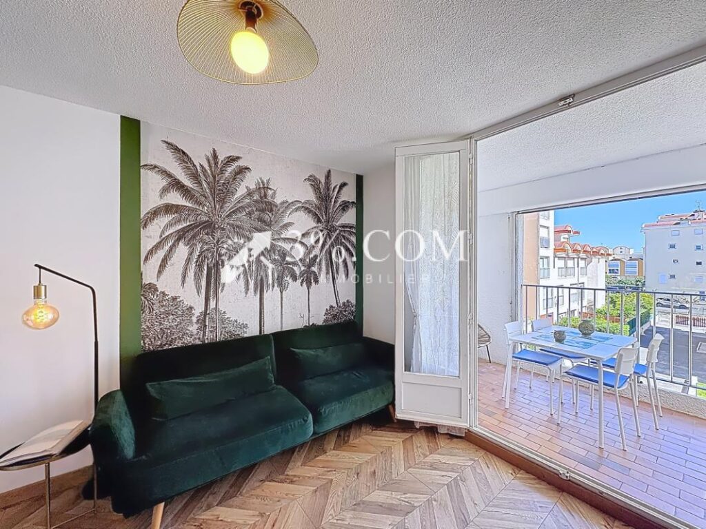 Appartement 2 pièces, balcon, vue port & place de parking, R – 2 pièces – 1 chambre – 24 m²
