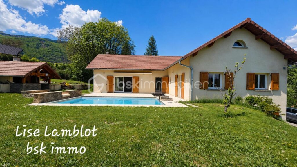 Bien d&rsquo;exception rare à la vente 5 chambres – 7 pièces – 5 chambres – 211 m²