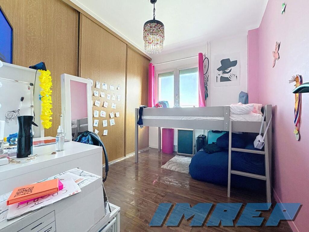 Bel appartement T4 de 67m2 belle vue Saint-Giniez 13008 MARSEILLE réf : 1072 – 4 pièces – 3 chambres – 67 m²