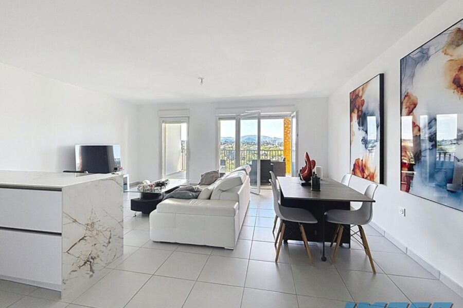 Appartement à vendre à Marseille — Vue sur la ville — photo 10