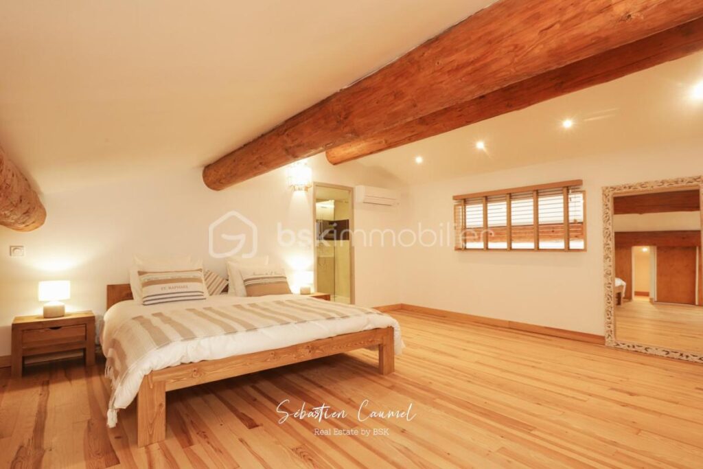 Mireval – Duplex meublé T4 99 m² – Terrasse – Vue étangs et mer – 4 pièces – 3 chambres – 99 m²