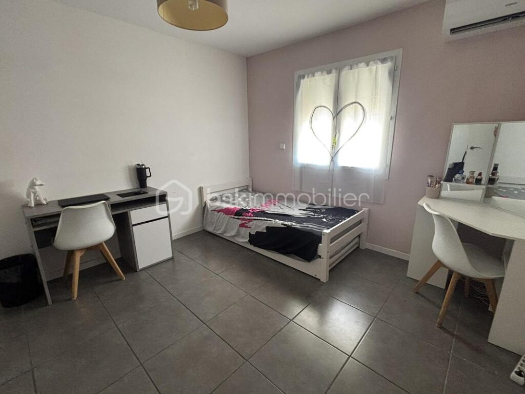 CAPISCOL – VILLA CONTEMPORAINE – 3 CHAMBRES – PISCINE – 4 pièces – 3 chambres – 130 m²