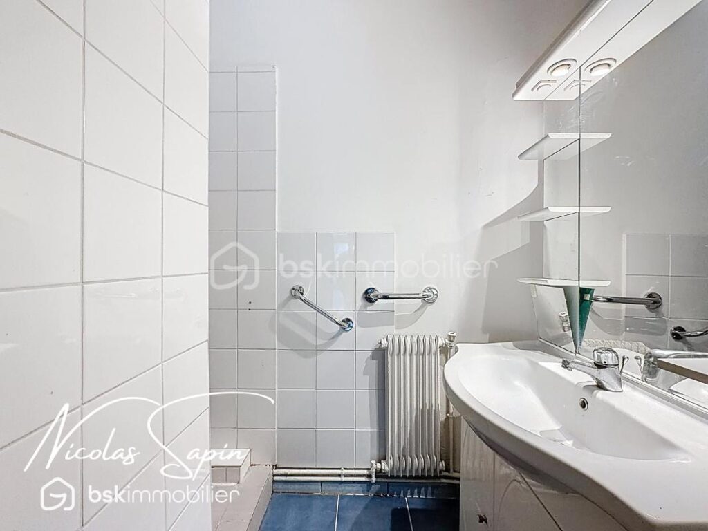 T3 sur Grenoble aux portes du centre-ville avec vue dégagée – 3 pièces – 1 chambre – 66 m²