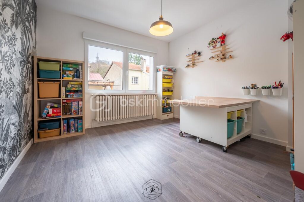 🏡 Maison 166 m² avec piscine et vue dégagée – Fèves – 8 pièces – 4 chambres – 166 m²