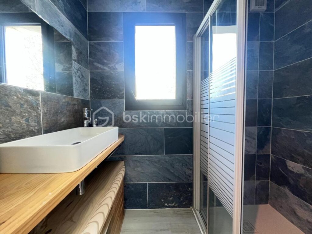 DOMAINE D’EXCEPTION 215m² – VUE CÉVENNES – SPA & GÎTE – 8 pièces – 4 chambres – 215 m²