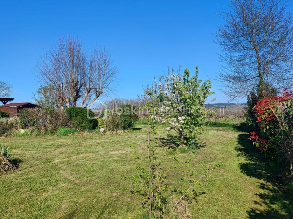 Plain-pied de 98m2- 3 chambres- terrain 1675m2 – 5 pièces – 4 chambres – 98 m²