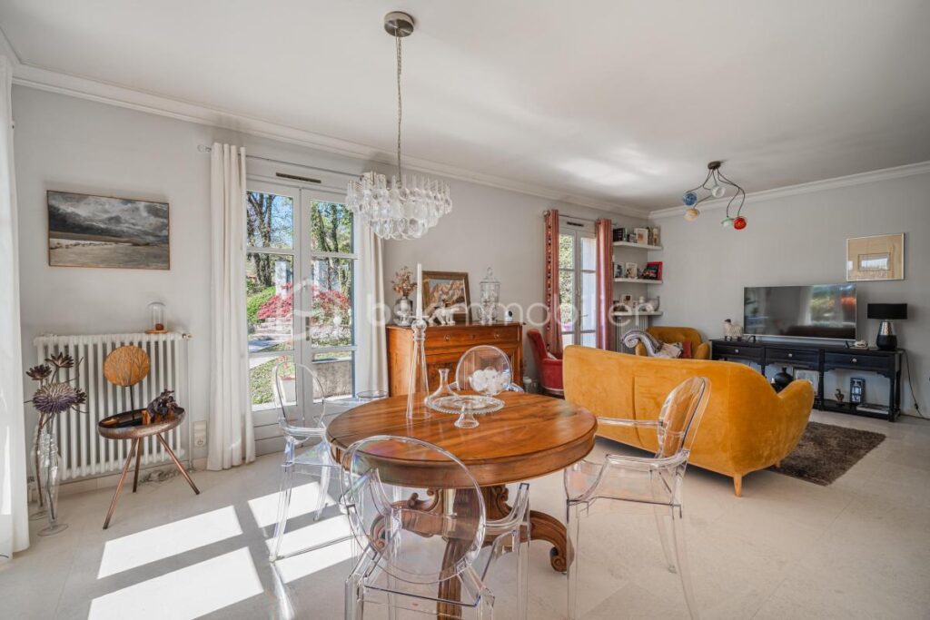 ***EXCLUSIVITÉ À BERNIN : LA VILLA FAMILIALE 7 PIECES PAR EXCELLENCE – ÉLÉGANCE & PANORAMA – 7 pièces – 4 chambres – 213 m²