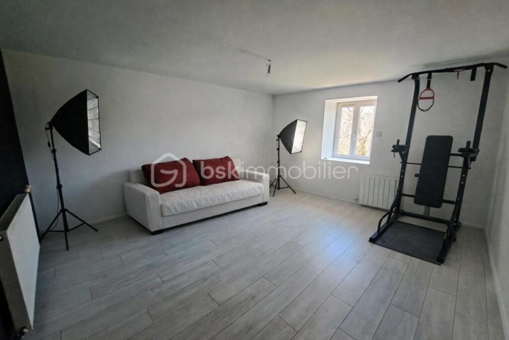 Maison a VIRY de 130M2 – 4 pièces – 3 chambres – 130 m²