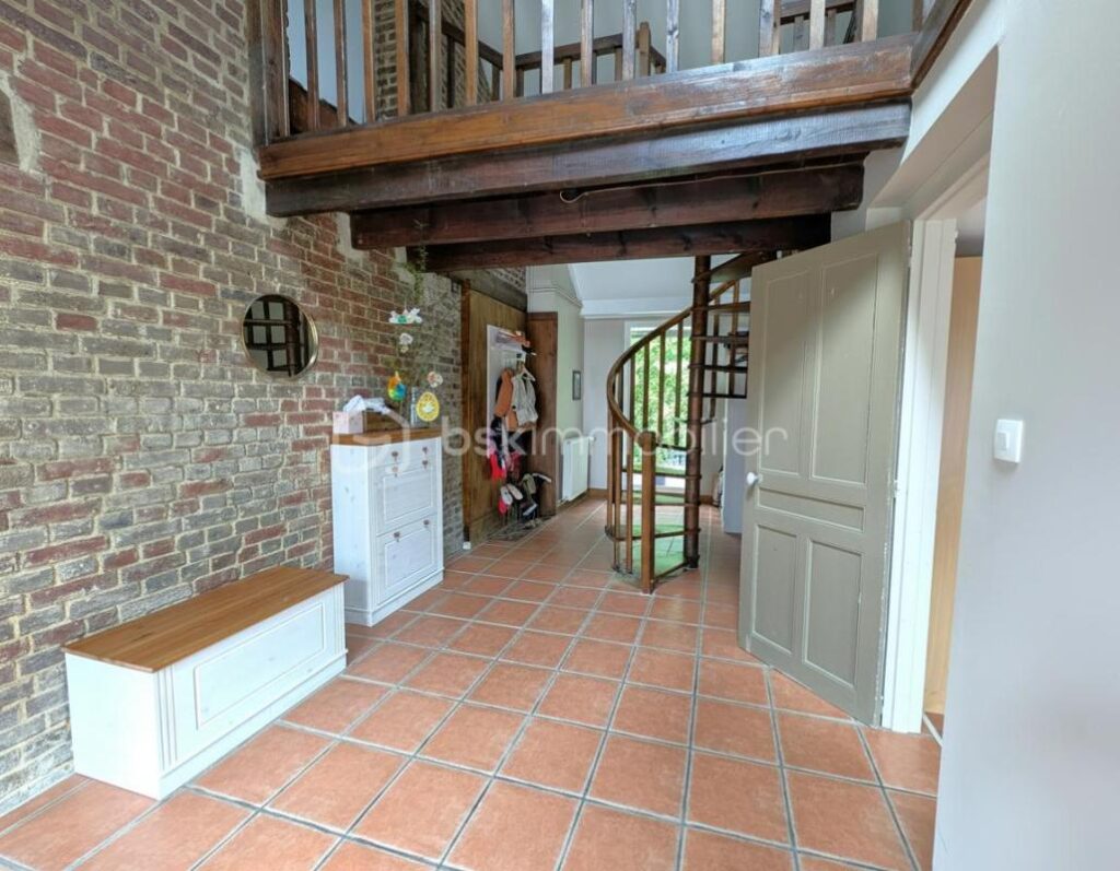 Maison de charme et sa dépendance 𝐚𝐮𝐱 𝐩𝐨𝐫𝐭𝐞𝐬 𝐝𝐮 𝐇𝐚𝐯𝐫𝐞, 𝐯𝐢𝐞 𝐝𝐞 𝐩𝐥𝐚𝐢𝐧-𝐩𝐢𝐞𝐝, 𝐣𝐚𝐫𝐝𝐢𝐧 𝐜𝐥𝐨𝐬 𝐞𝐭 𝐚𝐫𝐛𝐨𝐫é – 6 pièces – 4 chambres – 180 m²