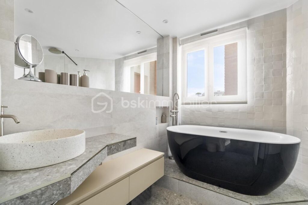 4 pièces 88 m² – Balcon plein sud – Parking + cave – 4 pièces – 2 chambres – 88 m²