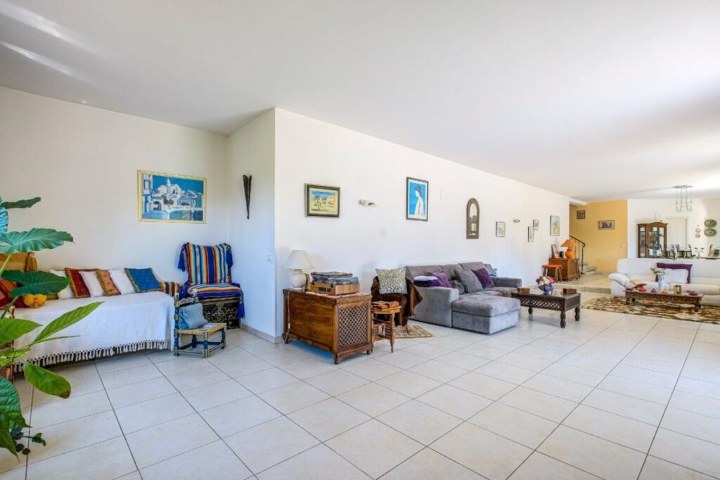 VILLA 6 pièces – GAIRAUT – 6 pièces – 5 chambres – 442 m²