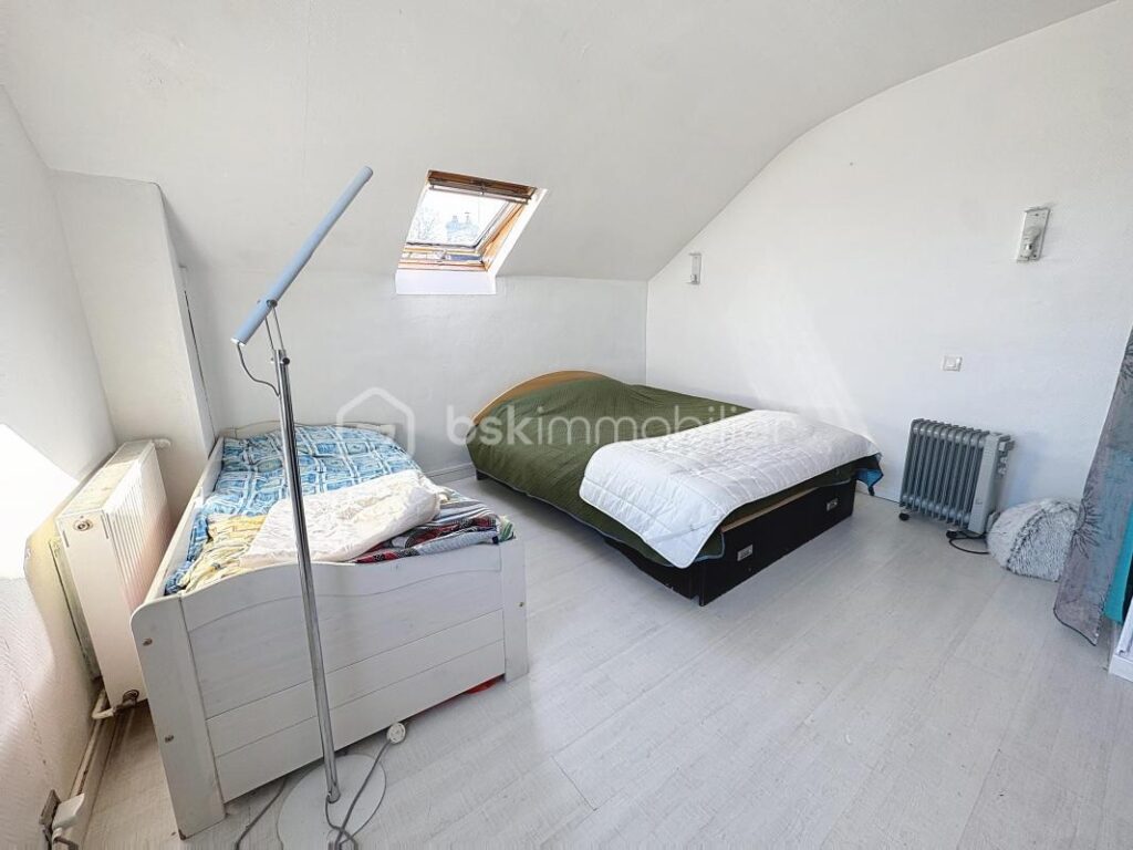 Maison proche centre ville avec vue et jardin – 4 pièces – 4 chambres – 135 m²