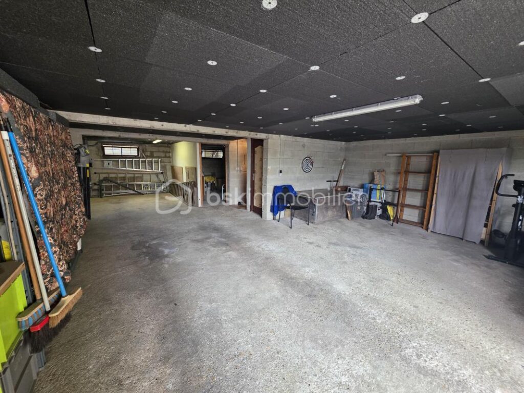 Maison traditionnel à Paron (89100), à 10 min de la gare de Sens – 4 pièces – 3 chambres – 121 m²