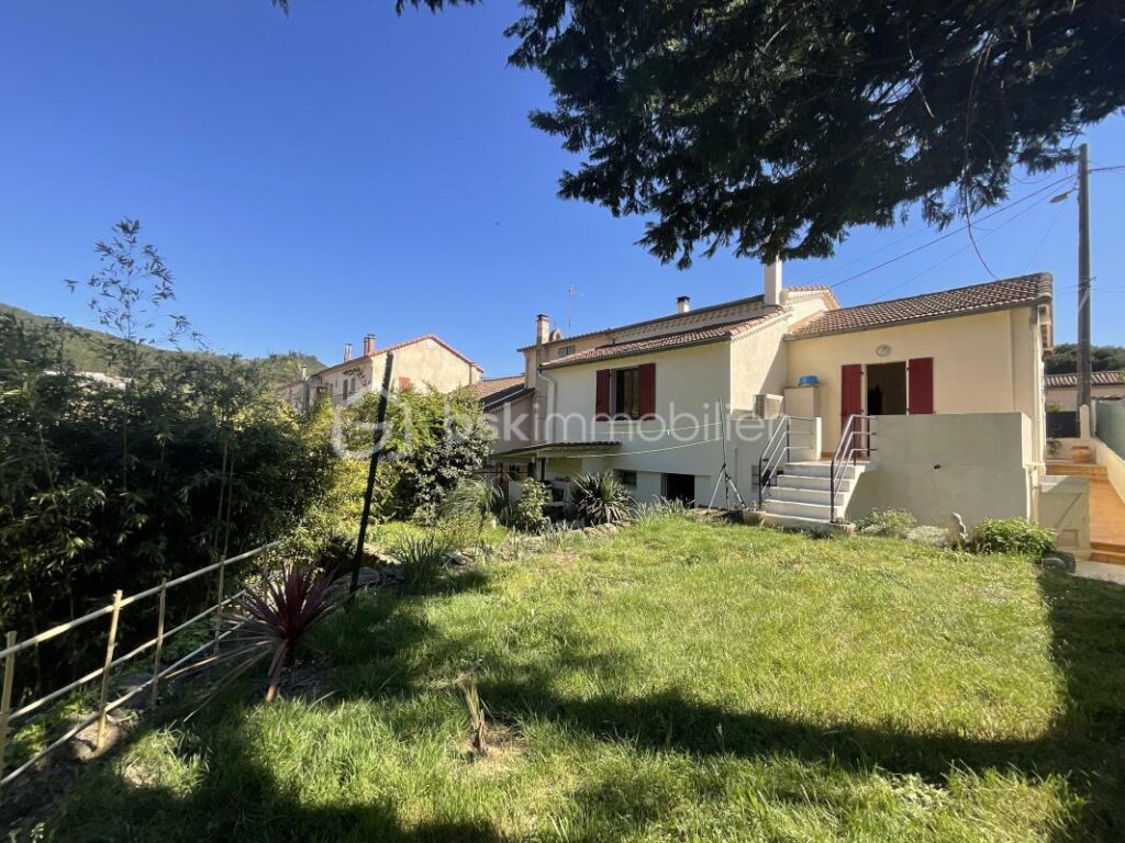 Charme bucolique et tranquillité à La Grand-Combe : Maison de village rénové avec terrasses ensoleillées – 3 pièces – 2 chambres – 65 m²