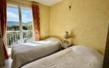 Coup de coeur à Mandelieu, maison vue mer et terrasse panoramique de 125m2 – 4 pièces – 3 chambres – 97 m²