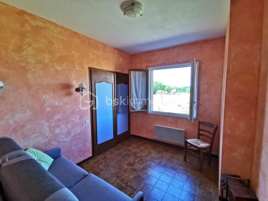 Grande maison familliale – propriété équestre – 6 pièces – 4 chambres – 128 m²