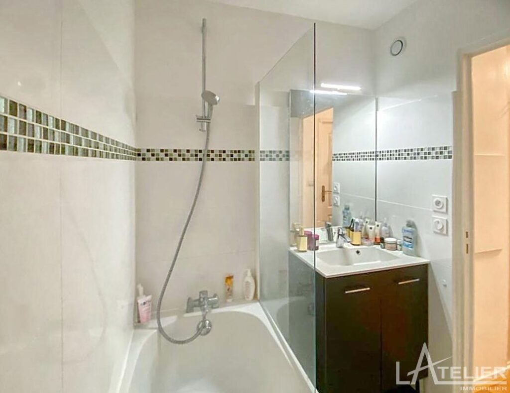 Bel appartement avec une grande luminosité et vue dégagée – 3 pièces – 2 chambres – 64 m²