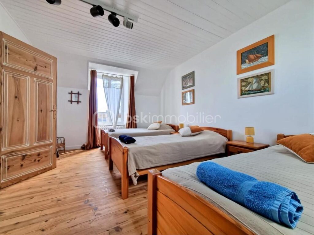 Treffiagat – Maison de famille entre mer et lumière – à 345 m de la plage, grande terrasse – 4 pièces – 3 chambres – 115 m²