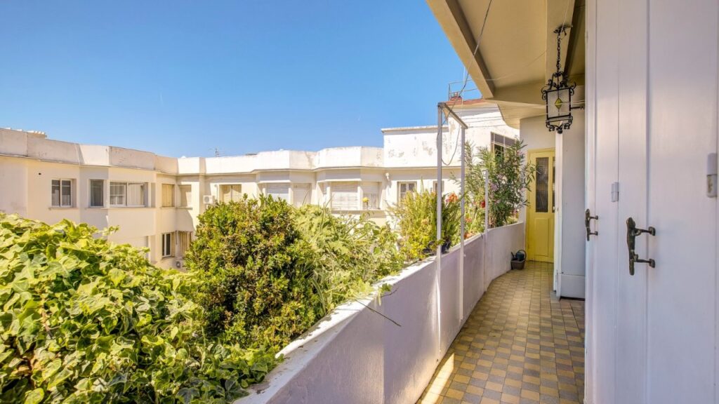 Exceptionnel Nice Promenade 3/4p en dernier étage avec terrasses – 4 pièces – 2 chambres – 123 m²