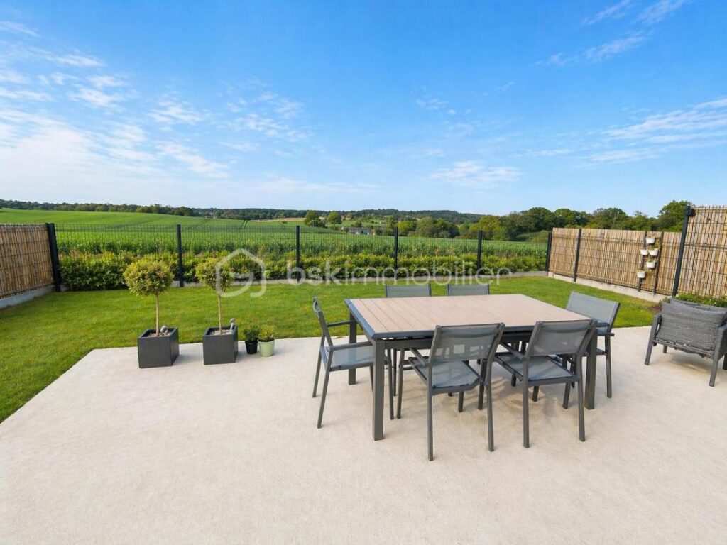 Maison récente et lumineuse avec vue dégagée sur la campagne – 4 pièces – 3 chambres – 97 m²