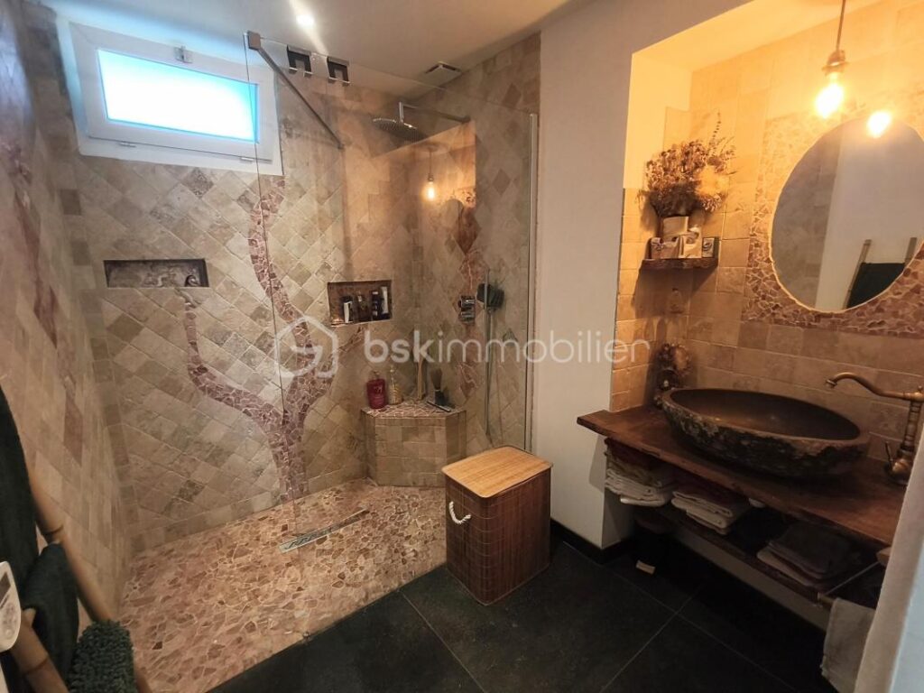 ✨ MAISON DE VILLAGE – 105 m² – 3 CHAMBRES – JARDIN – GARAGE ✨ – 5 pièces – 3 chambres – 105 m²