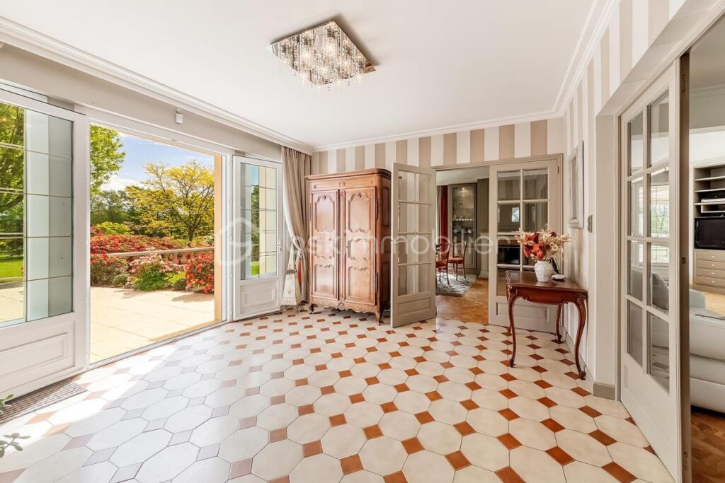 Maison d’exception de 200 m² avec piscine et domaine de 15 000 m² – Cadre naturel préservé – Le Mesnil-Roch (axe Rennes-Saint Malo) – 9 pièces – 5 chambres – 200 m²