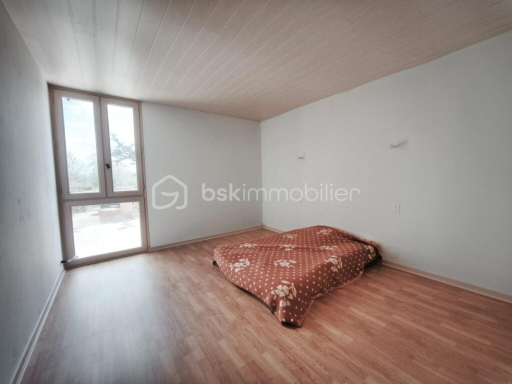 Charmant corps de ferme rénové – 6 pièces – 5 chambres – 205 m²