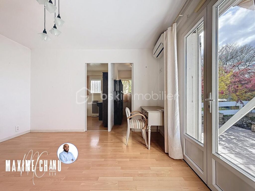 Maison à Saint Privat de Champclos sur 2000 m2 de terrain – 3 pièces – 2 chambres – 75 m²