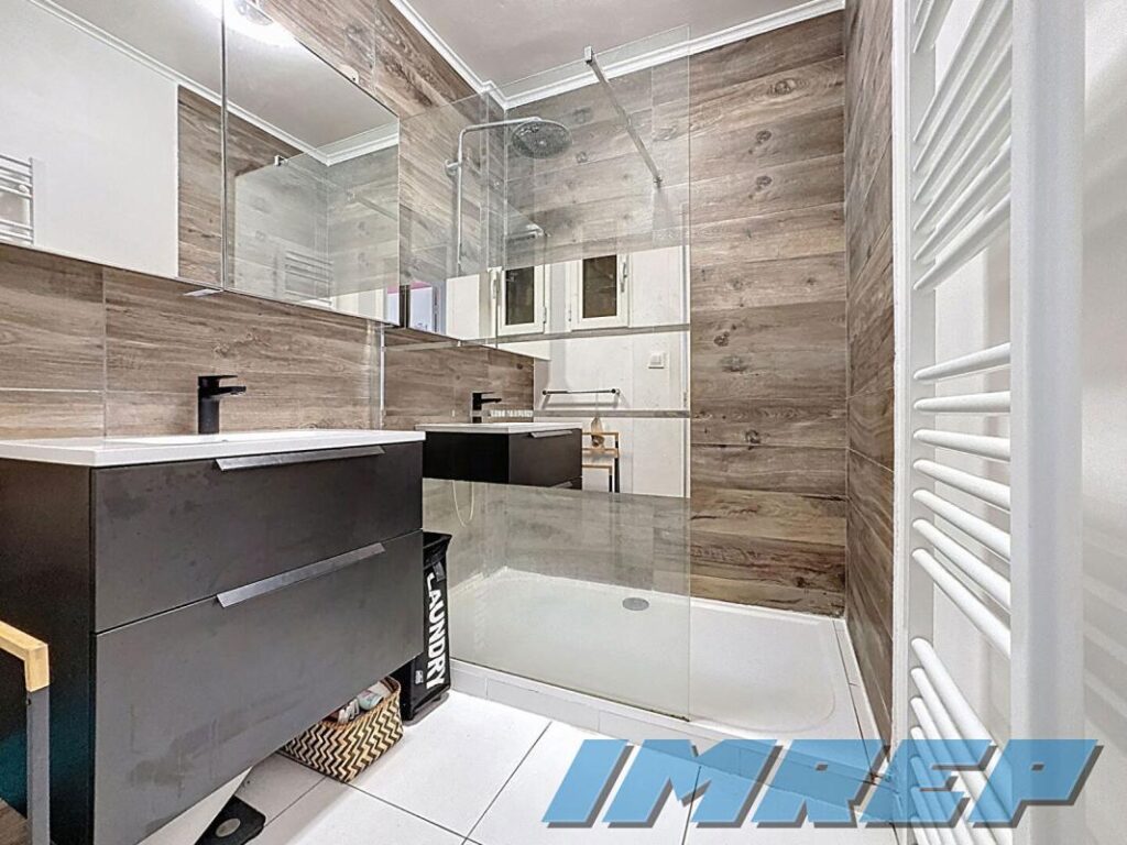 Bel appartement T4 de 67m2 belle vue Saint-Giniez 13008 MARSEILLE réf : 1072 – 4 pièces – 3 chambres – 67 m²